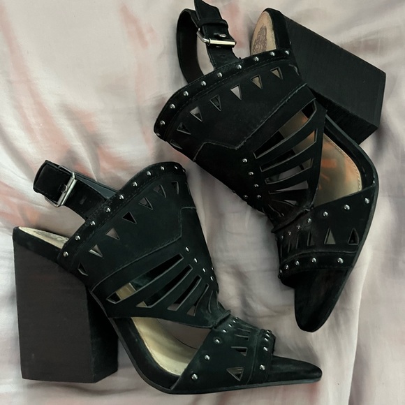 Vince Camuto | Reston Suede Lasercut Studded Block Heeled Sandals | Size 8/38 - Picture 3 of 8